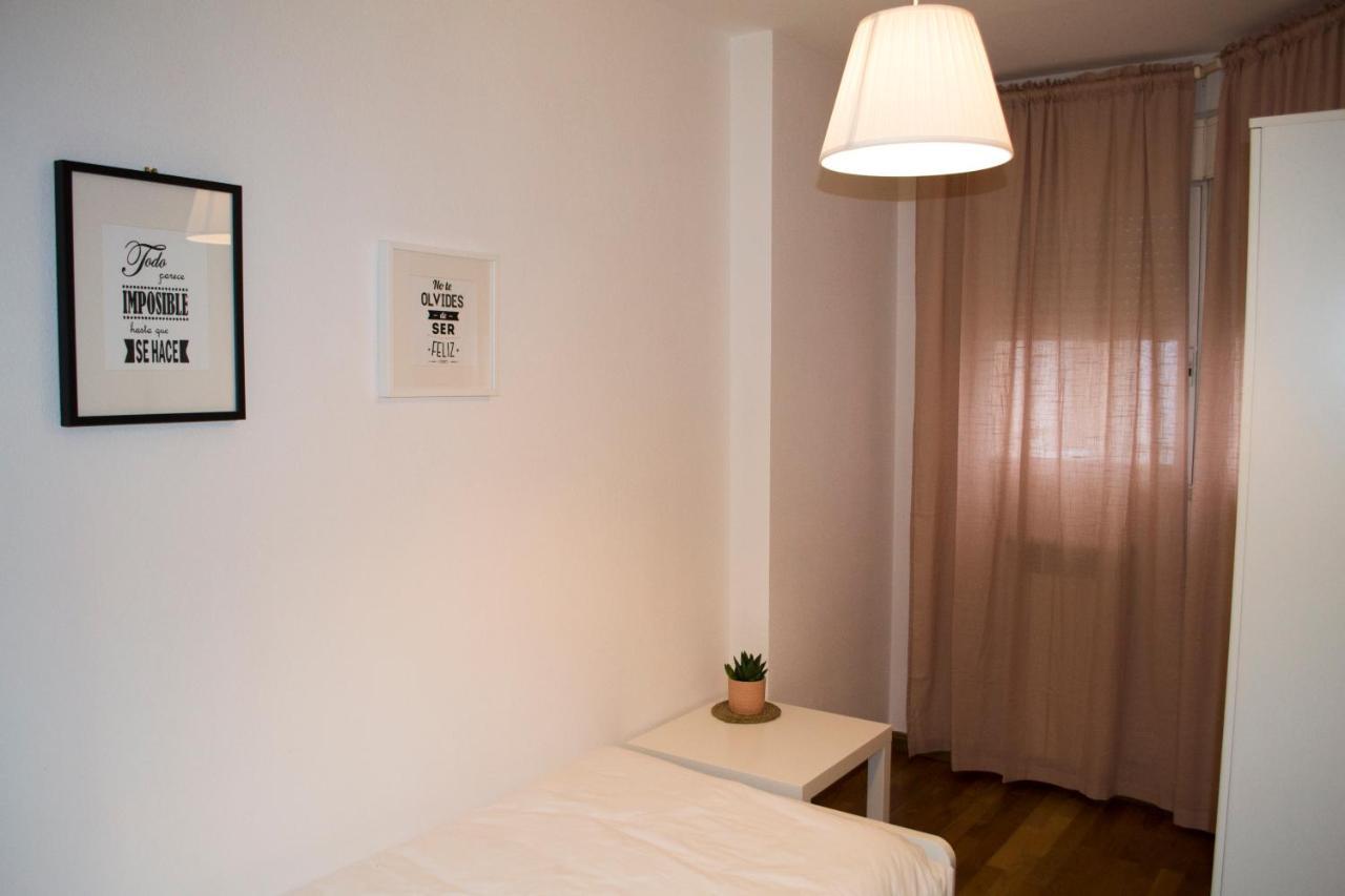 Apartamenticos Torrenueva I Zaragoza Exteriör bild